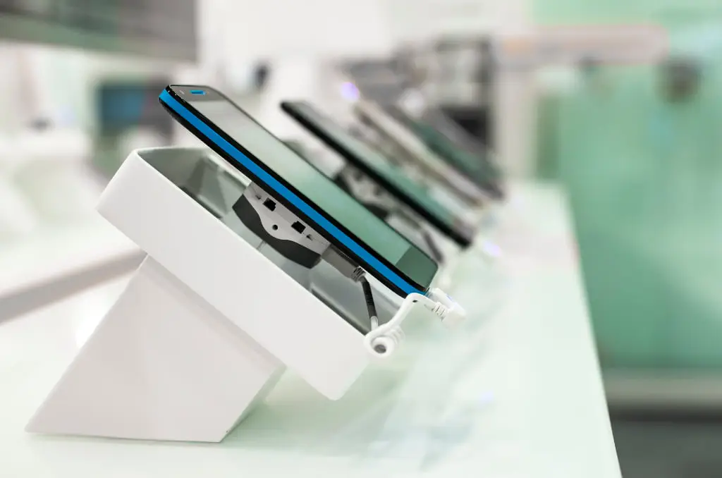 How to Upgrade to a New Mobile Phone Safely | TeraDrive